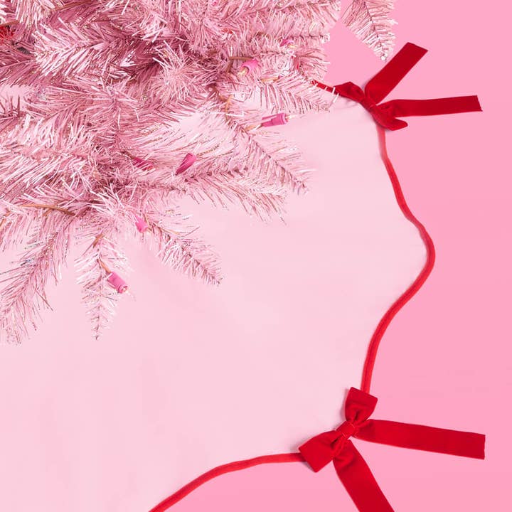 PRESALE: Pretty in Pink Tree Skirt - Wavy Tree Skirt W. Bows