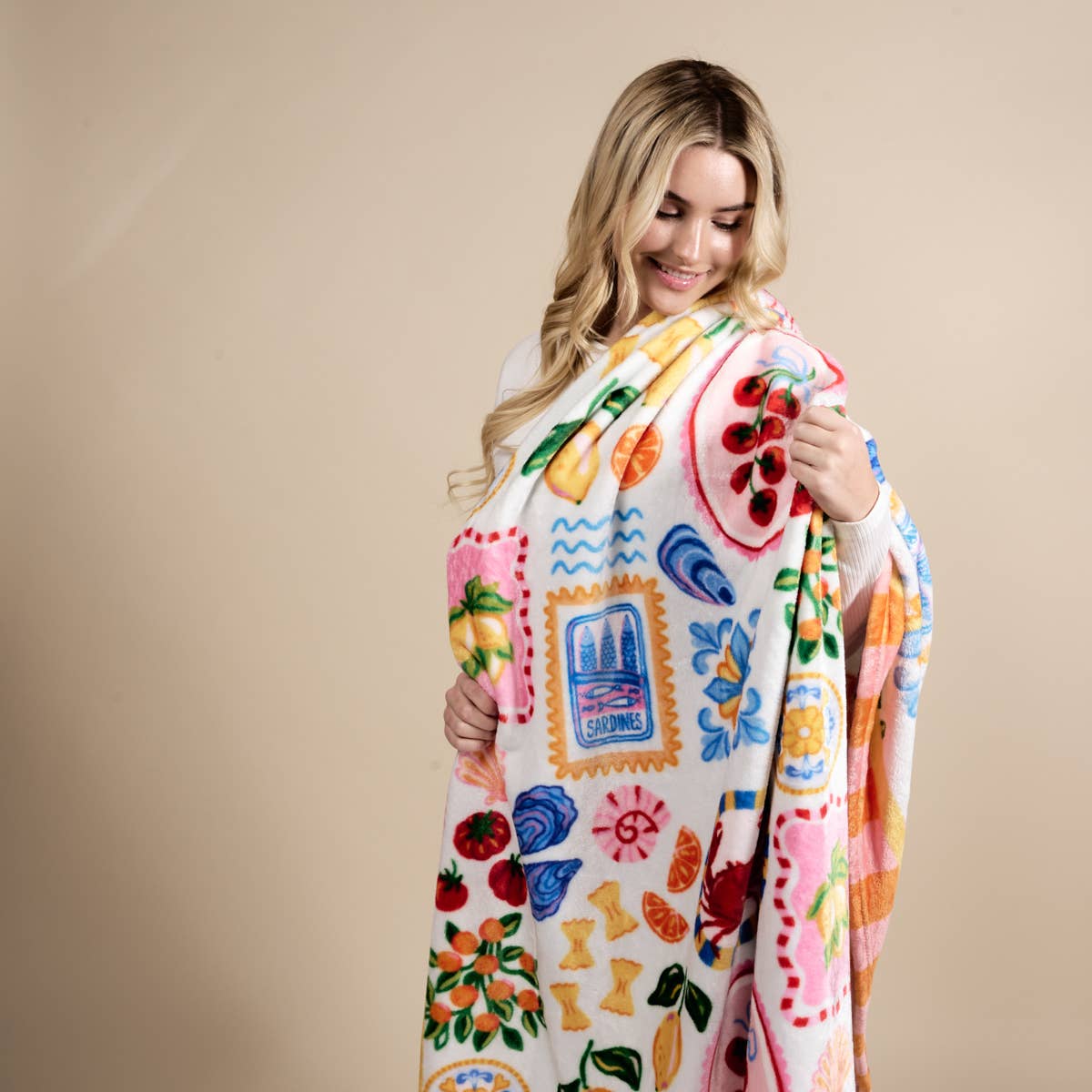 Snuggle Up Plush Blanket–Ciao Bella