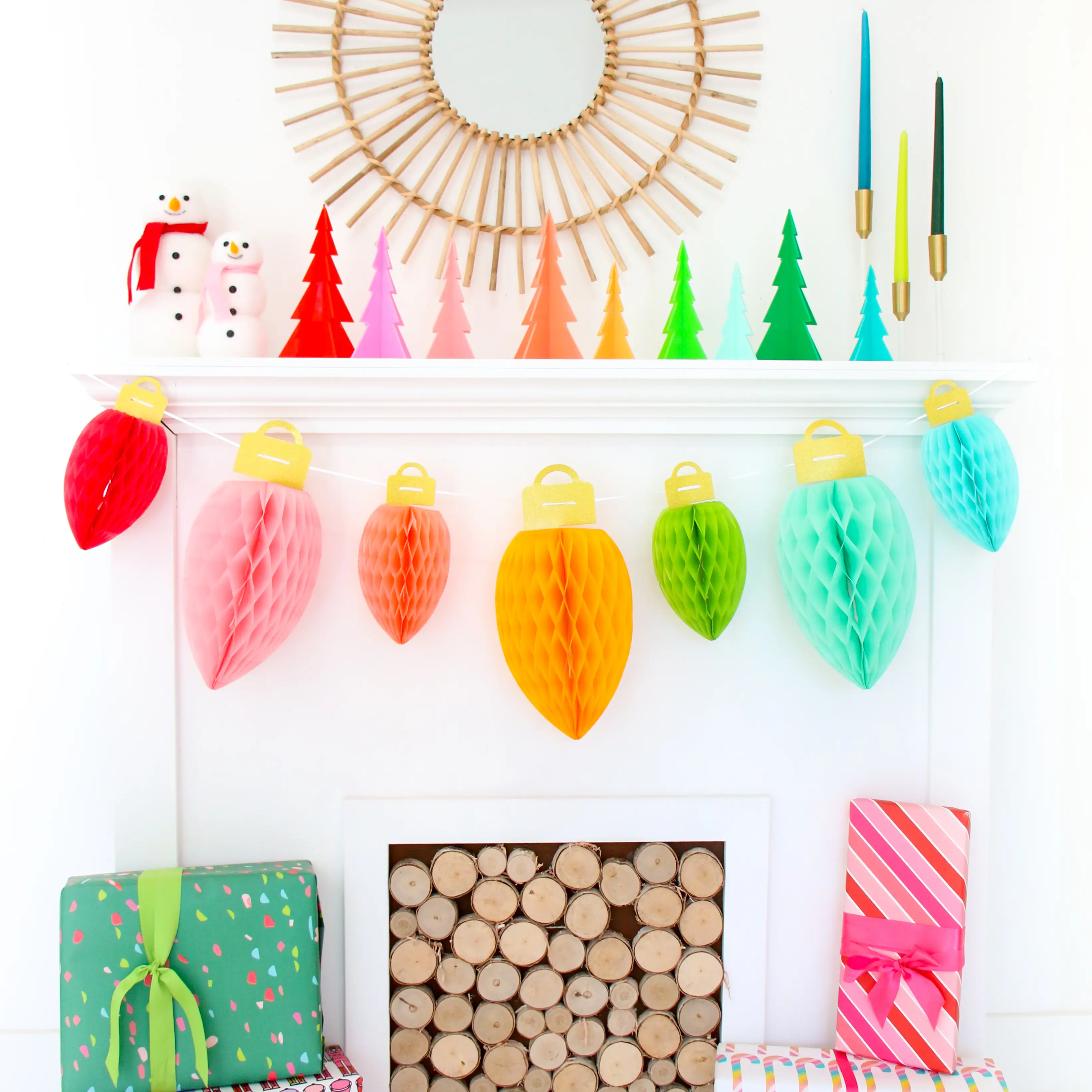Presale: Christmas Lighbulb Honeycomb Set of 7