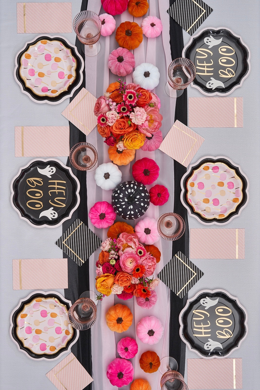 Paper Salad Plate Sweet 'n Spooky Foil/8pk