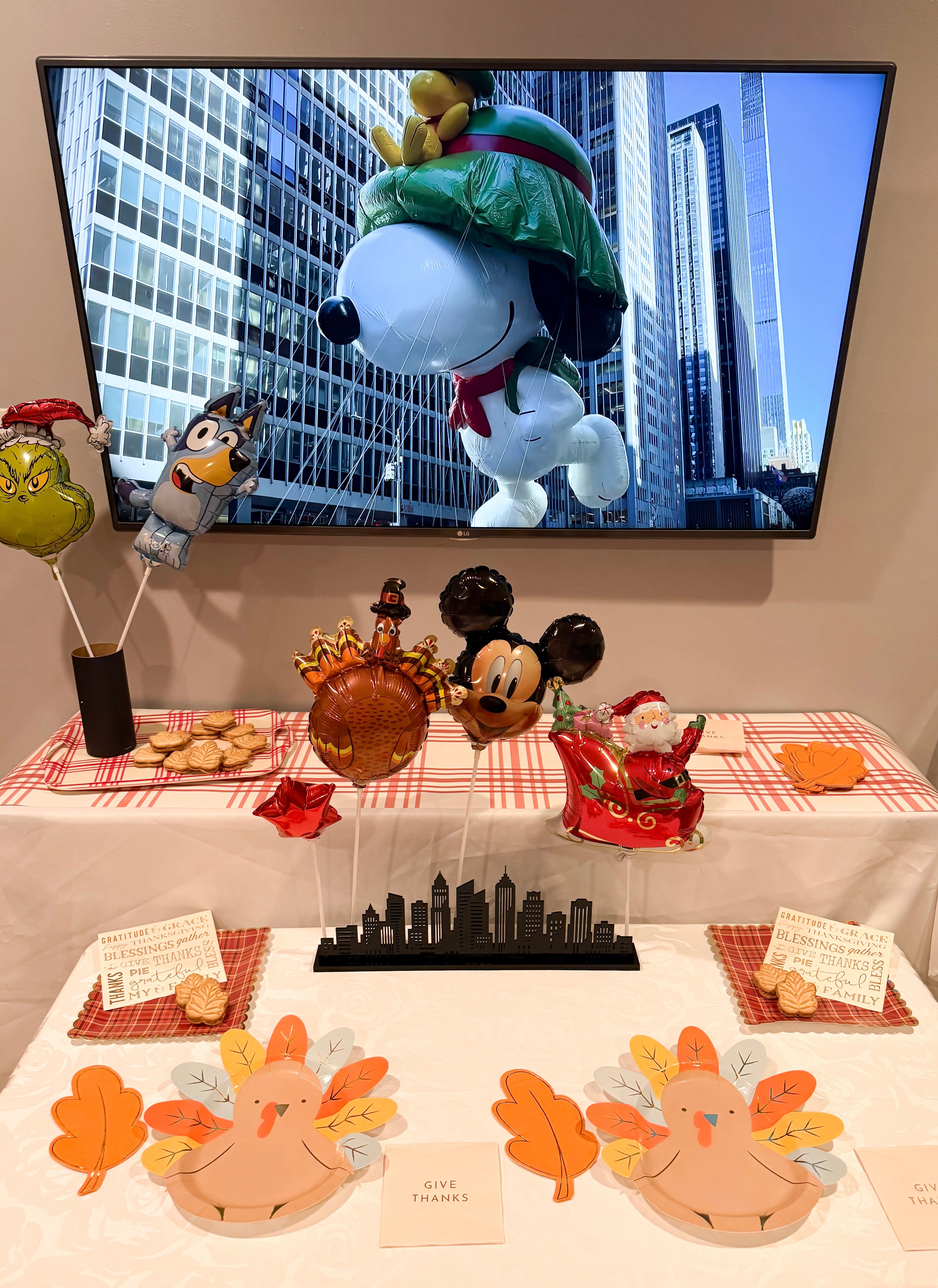 PRESALE: Air Fill Balloons (READ DESCRIPTION) - Kedziefest Thanksgiving Day Parade Collection