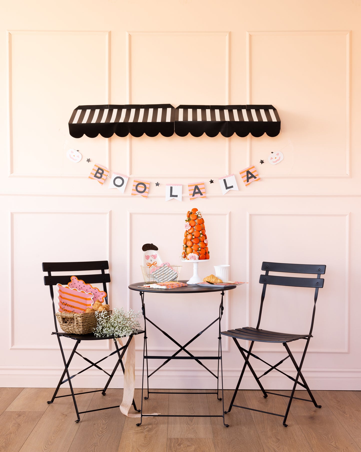Presale: BOO LA LA BANNER