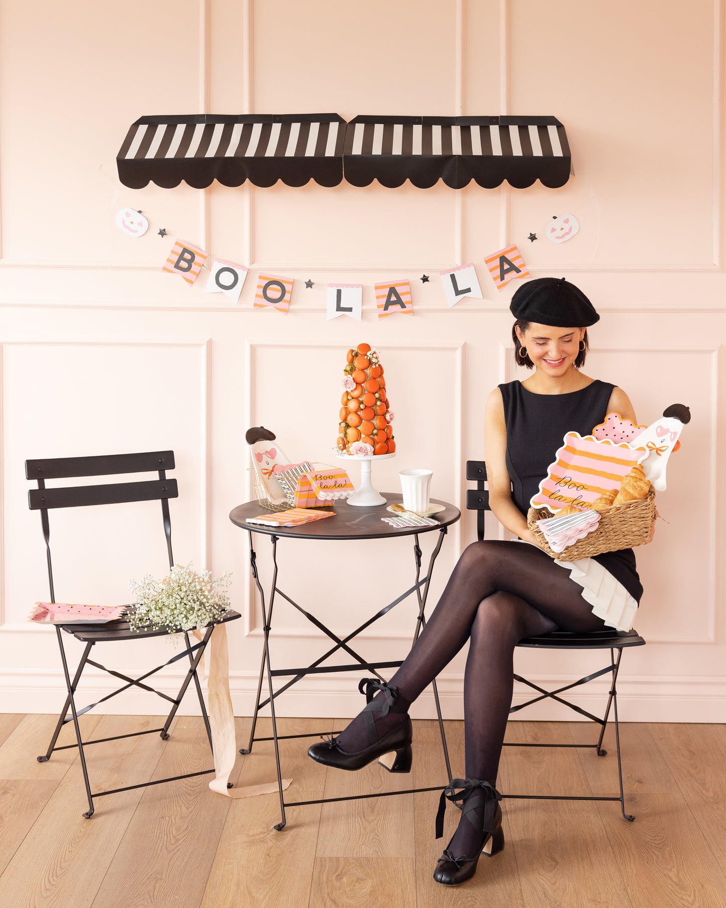 Presale: PINK & ORANGE BOO LA LA PAPER PLATE