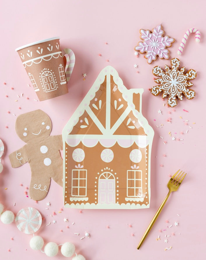 GINGERBREAD HOUSE SHAPED PAPER PLATE