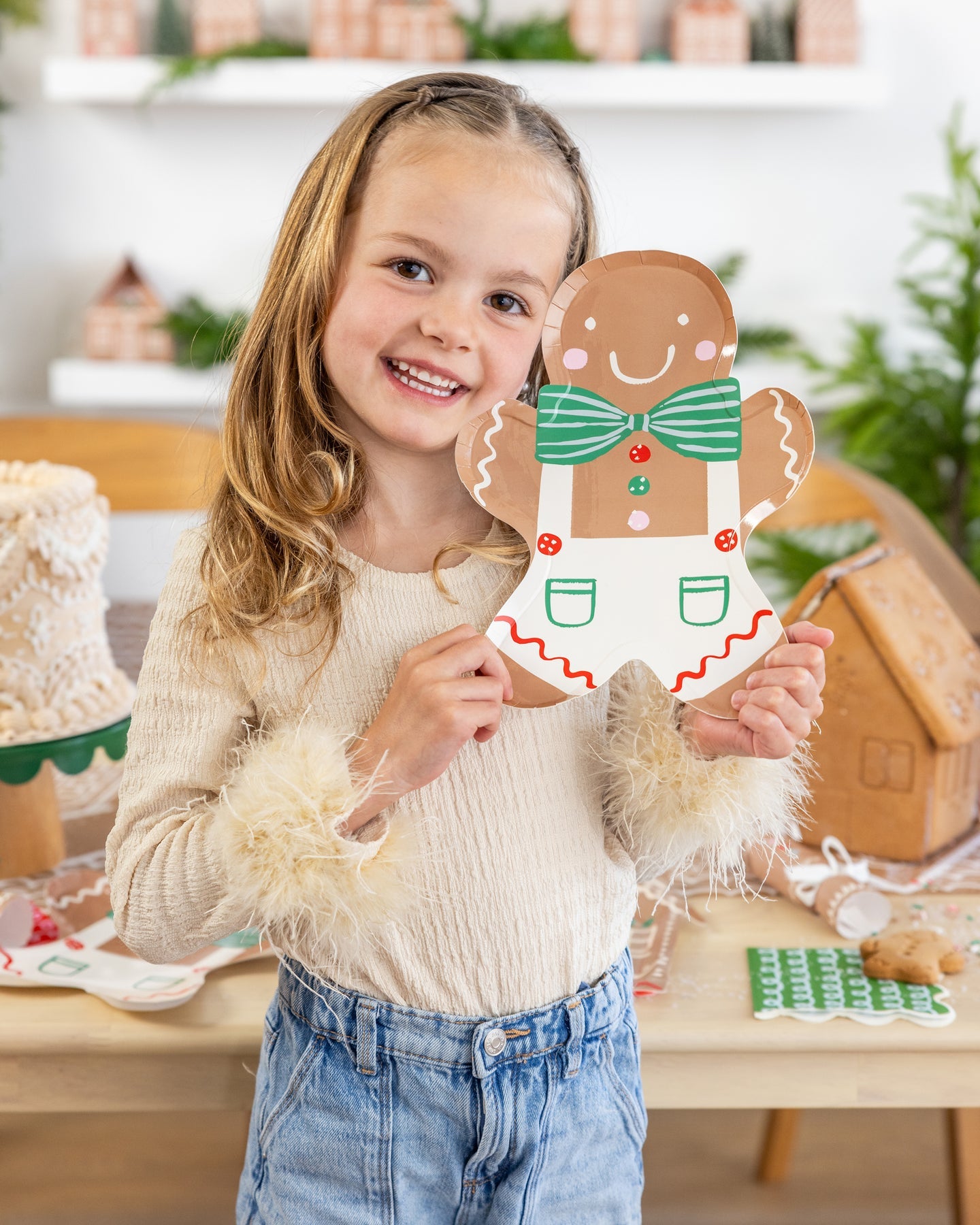 PRESALE: GBD1241 - Gingerbread Man Plate