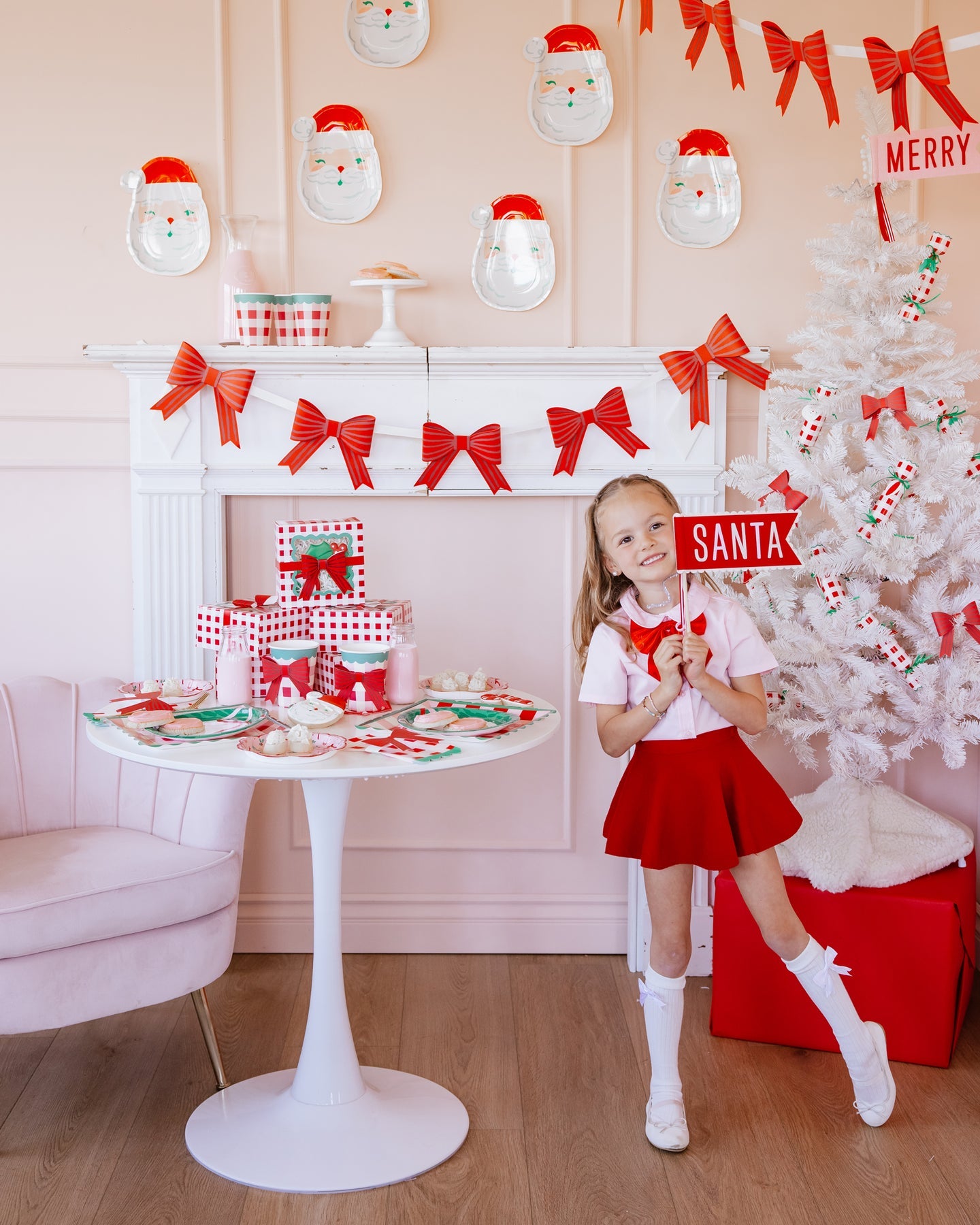 PRESALE: SUG1214 -Santa and Merry Felt Pennant Set