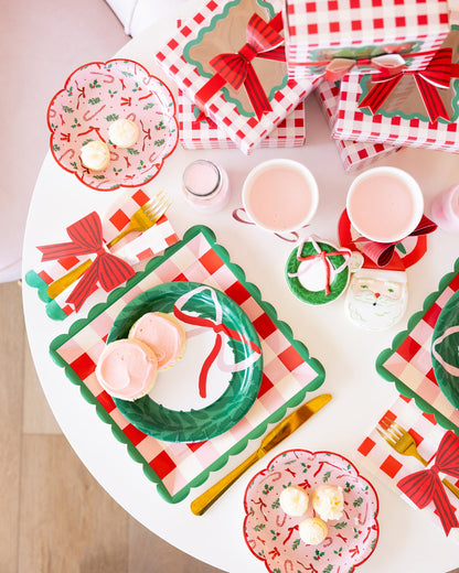 PRESALE: SUG1241 - Plaid Scalloped Edge Plate