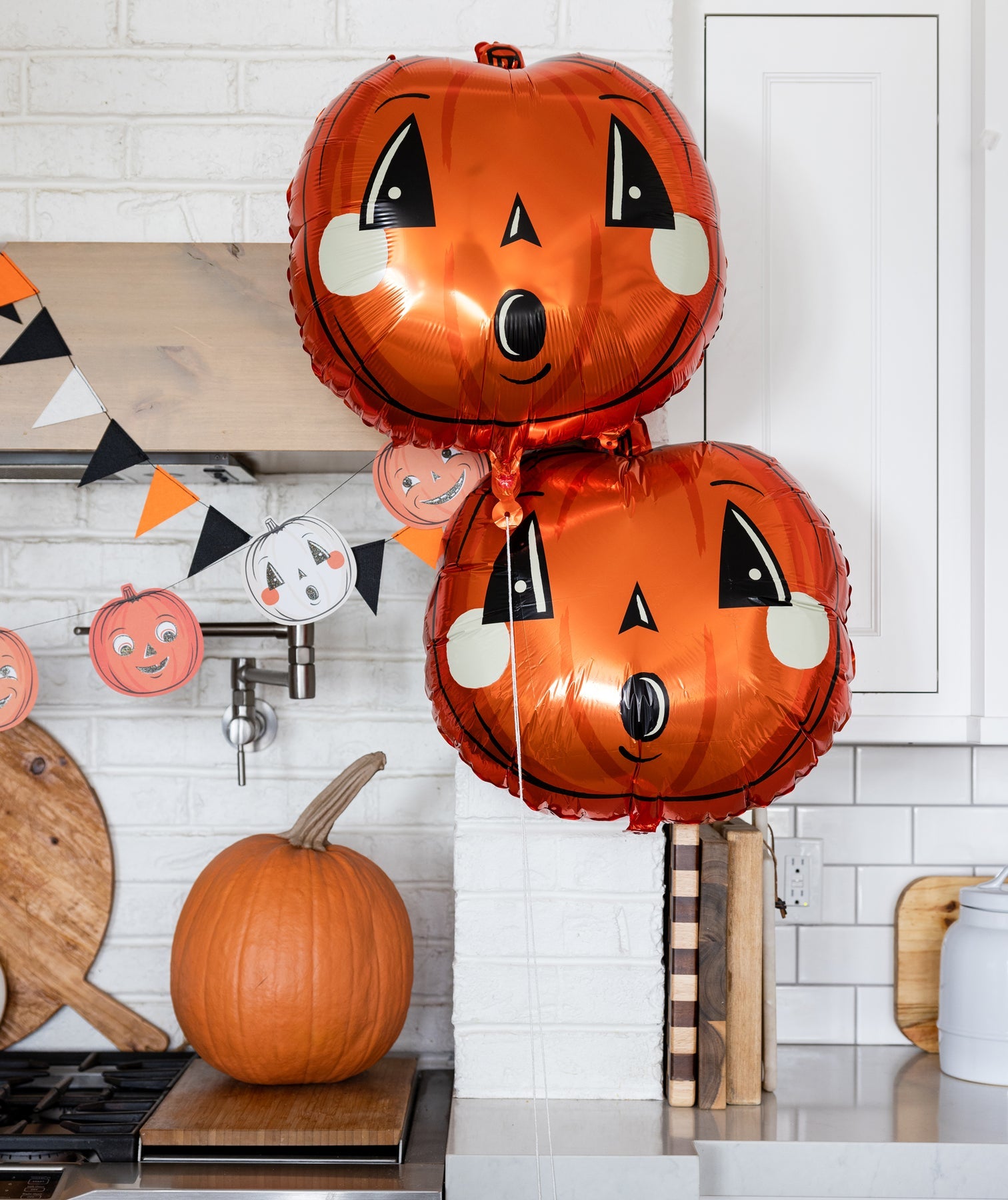PREORDER: Vintage Halloween Pumpkin Mylar Balloon