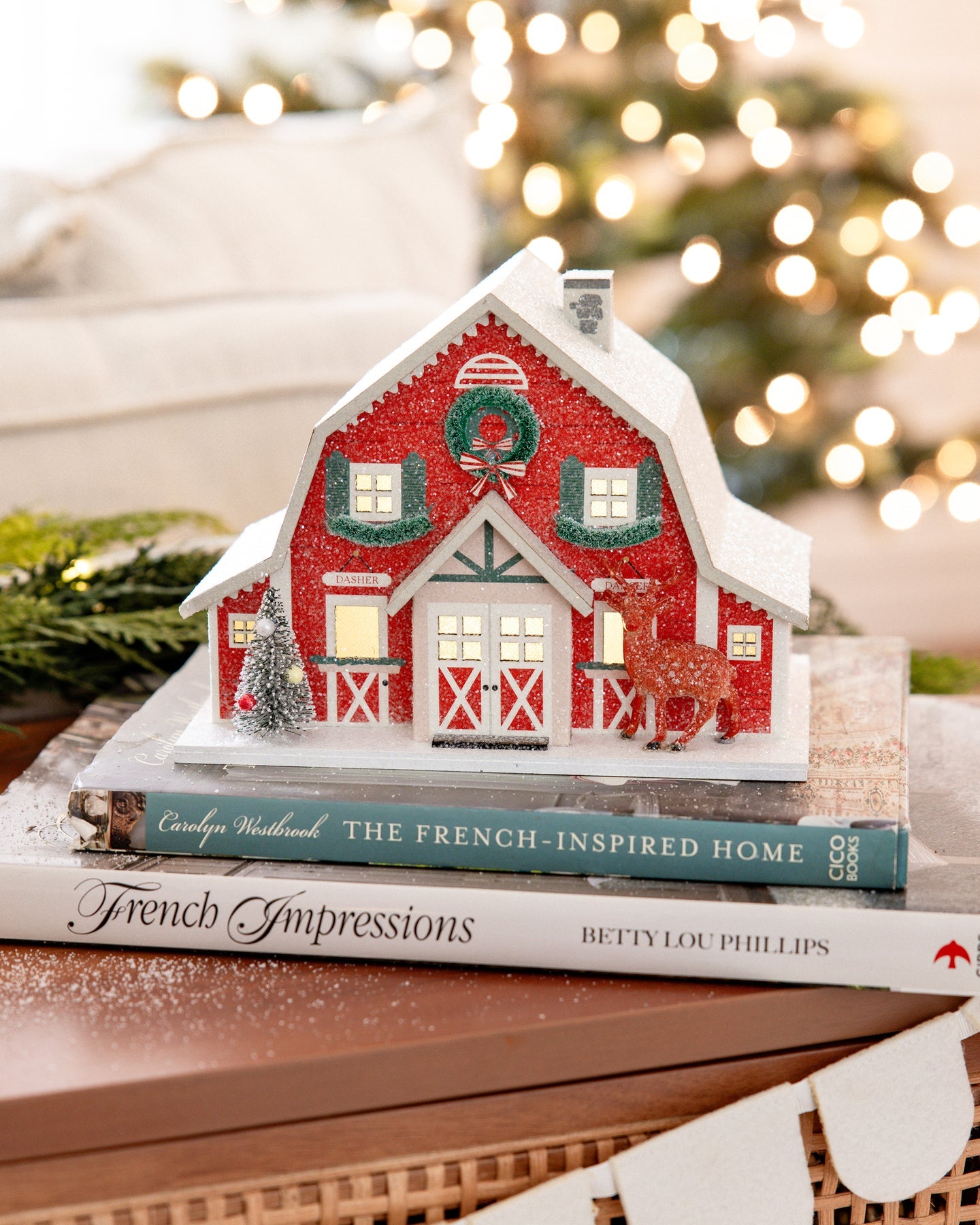 PRESALE: VIL1252 - Reindeer Barn