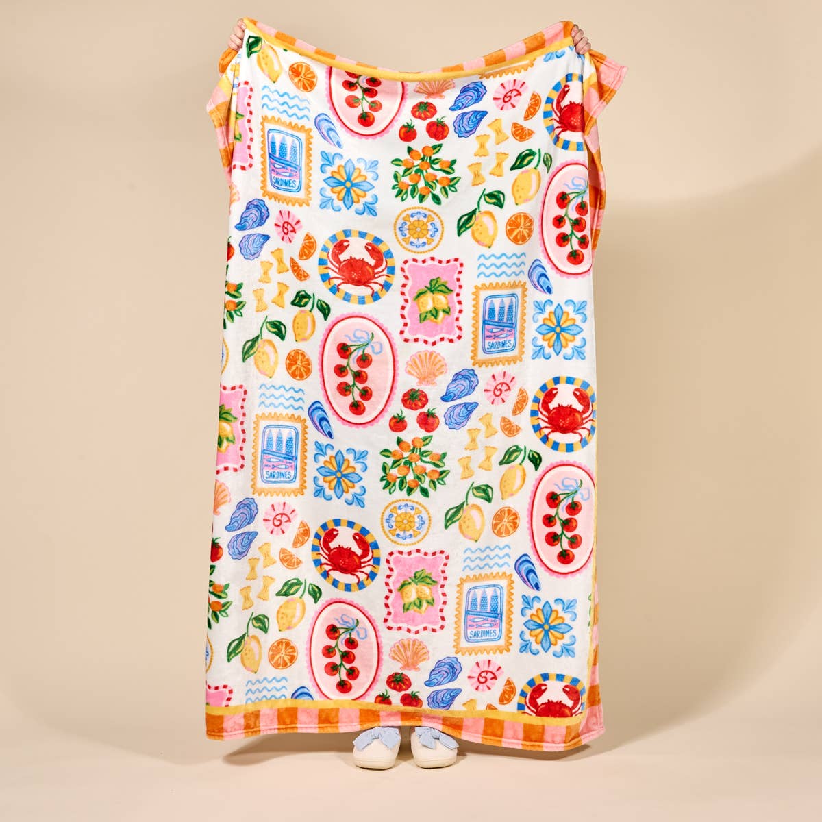 Snuggle Up Plush Blanket–Ciao Bella