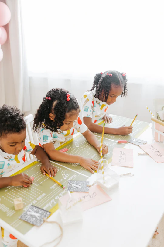 Occasions by Shakira Back to School Green Chalkboard Paper Placemats (12)