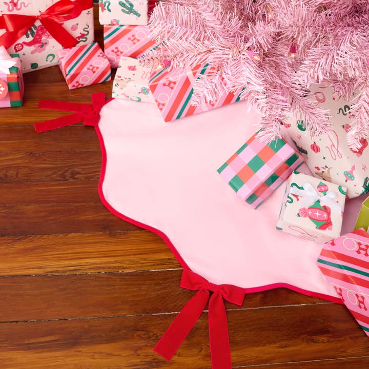 PRESALE: Pretty in Pink Tree Skirt - Wavy Tree Skirt W. Bows