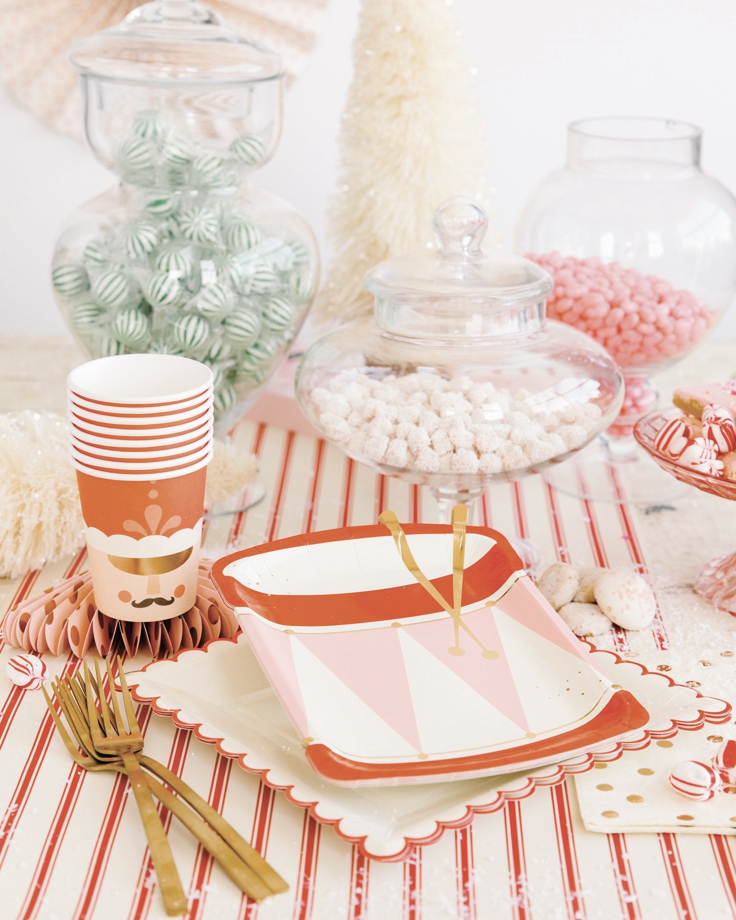 Nutcracker Drum Shaped Plate 9"