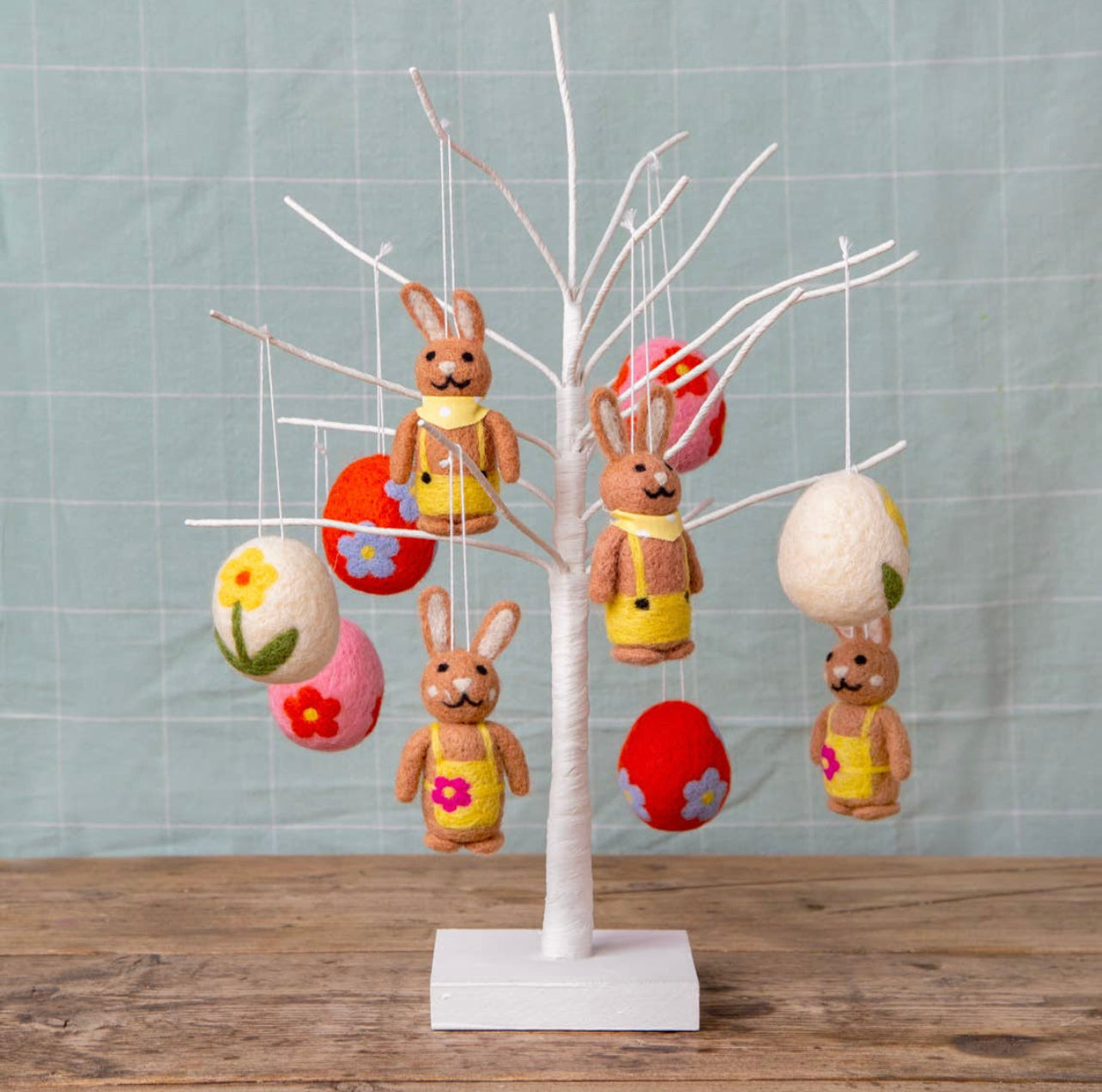 White Wire Tree Decoration